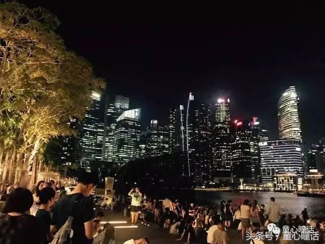 新加坡滨海湾金沙酒店无边泳池,新加坡海边金沙酒店