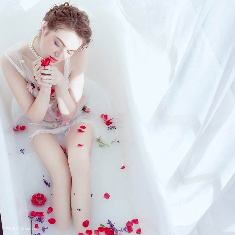 没有美足如何过夏天？白嫩脚丫护理大作战！让你“足”够完美