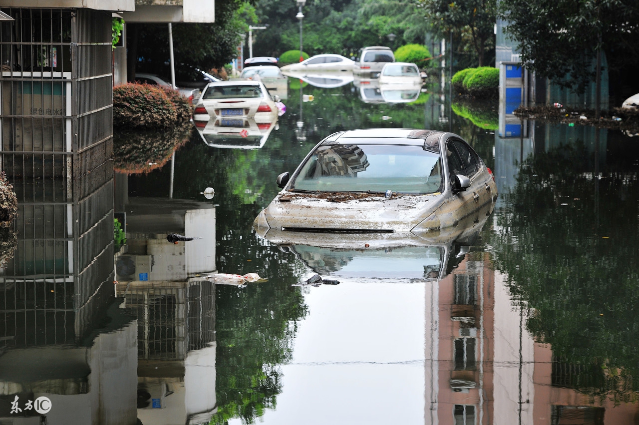 汽车进水能熄火吗,排气管进水发动机进水