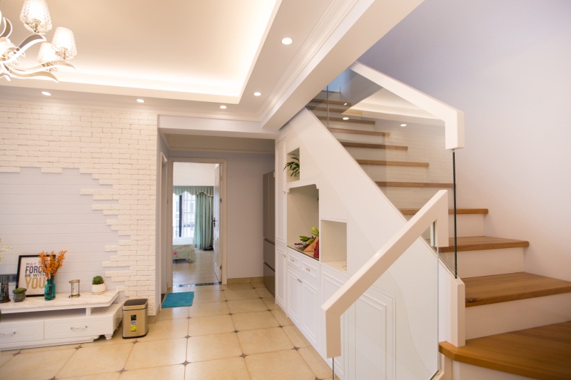 北欧小清新装修风格复式楼,深圳百合盛世二手房复式6室