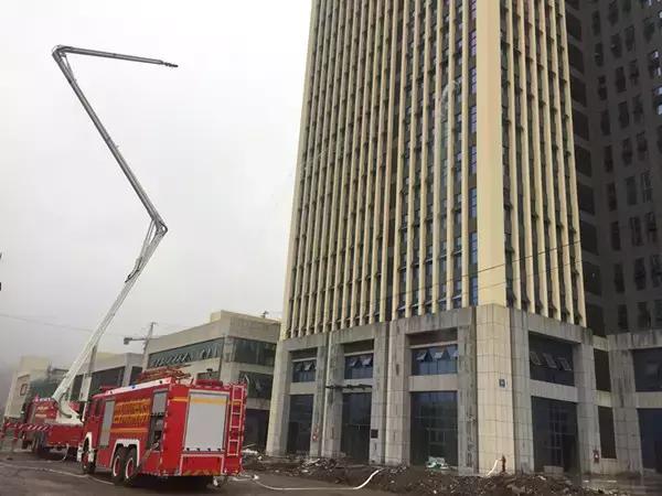 大厦防火火灾应急演练,高楼着火防火怎么扑救
