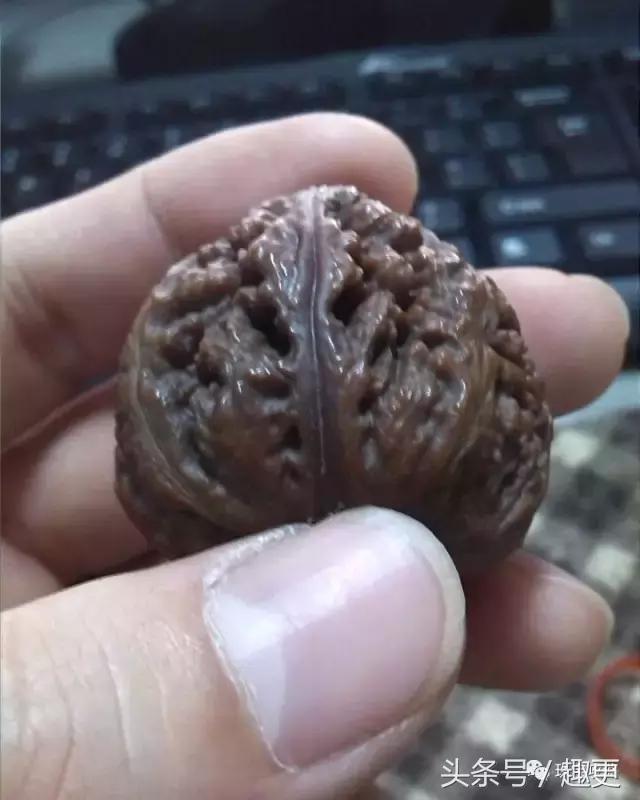 核桃手串开裂怎么补救,核桃开裂如何补救