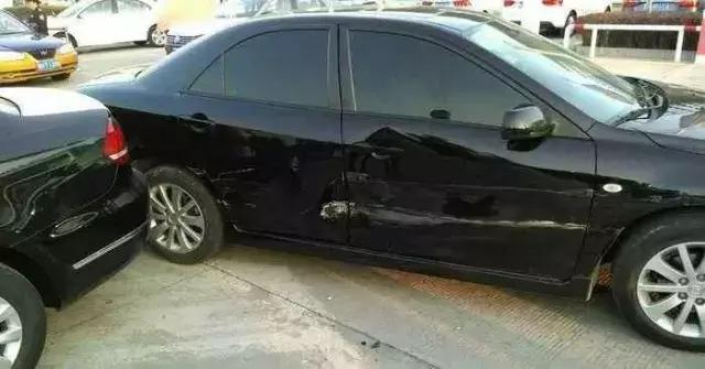 车被剐蹭怎么拍照,车子发生剐蹭怎么拍照