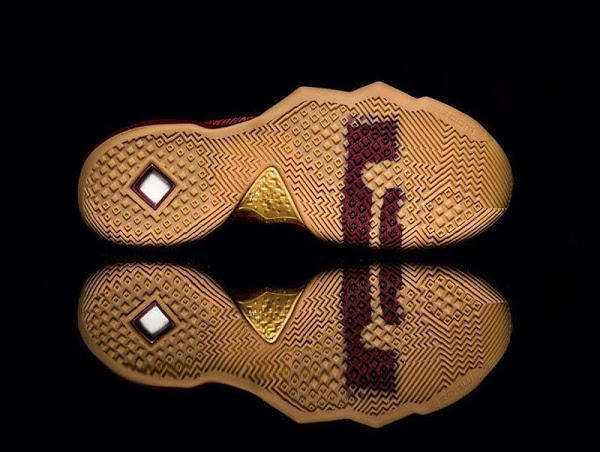 詹姆斯支线使节7代实战测评,詹姆斯使节系列是支线吗