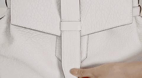 总说要Chanel、LV包包，但你连锁扣怎么打开都不知道！