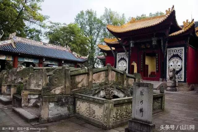 鬼节聊鬼：我一年也就出来溜达两回：清明节一回，七月十五一回