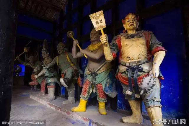 鬼节聊鬼：我一年也就出来溜达两回：清明节一回，七月十五一回