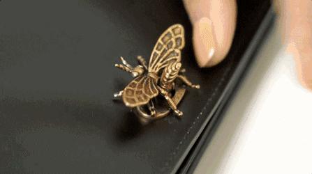 总说要Chanel、LV包包，但你连锁扣怎么打开都不知道！