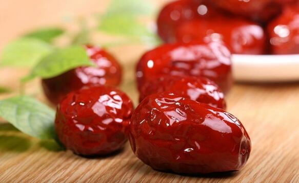 男人贫血吃什么补血效果最好最快,老年人贫血吃什么补血最快最有效