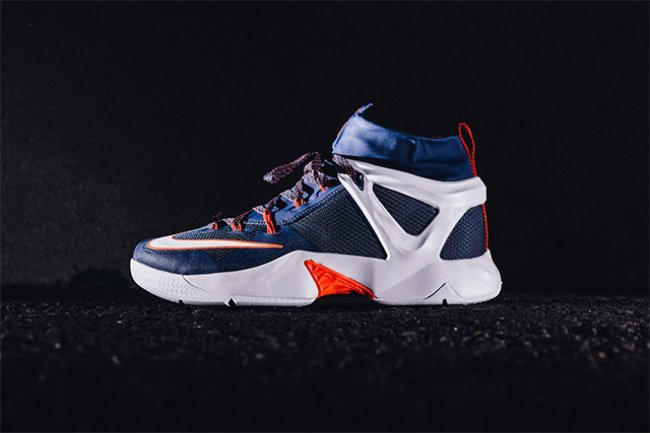 詹姆斯支线使节7代实战测评,詹姆斯使节系列是支线吗