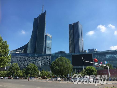 实探合肥天鹅湖板块：商务楼宇云集双地铁途经市政配套齐全