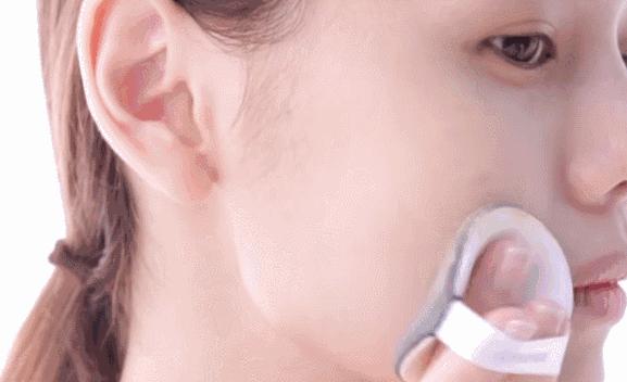 女生天生难看怎么变美,长相丑的女生应该怎么变漂亮