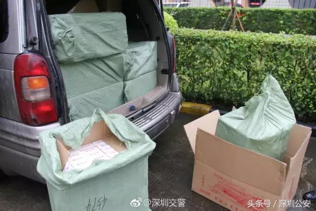 车被淹防火涉水解救被困者,车辆水淹逃生处置