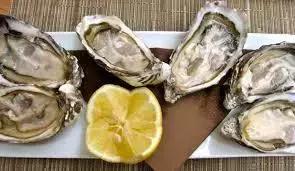 红酒搭配什么零食绝配,红酒搭配什么零食