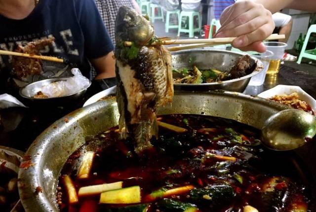 重庆渝中区十大必吃饭店,重庆不能错过的三家火锅店