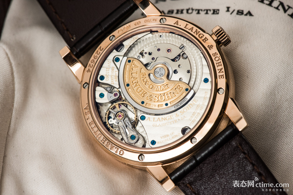 怎么鉴定阿玛尼满天星手表的真假,如何鉴定华为gt2手表是不是正品