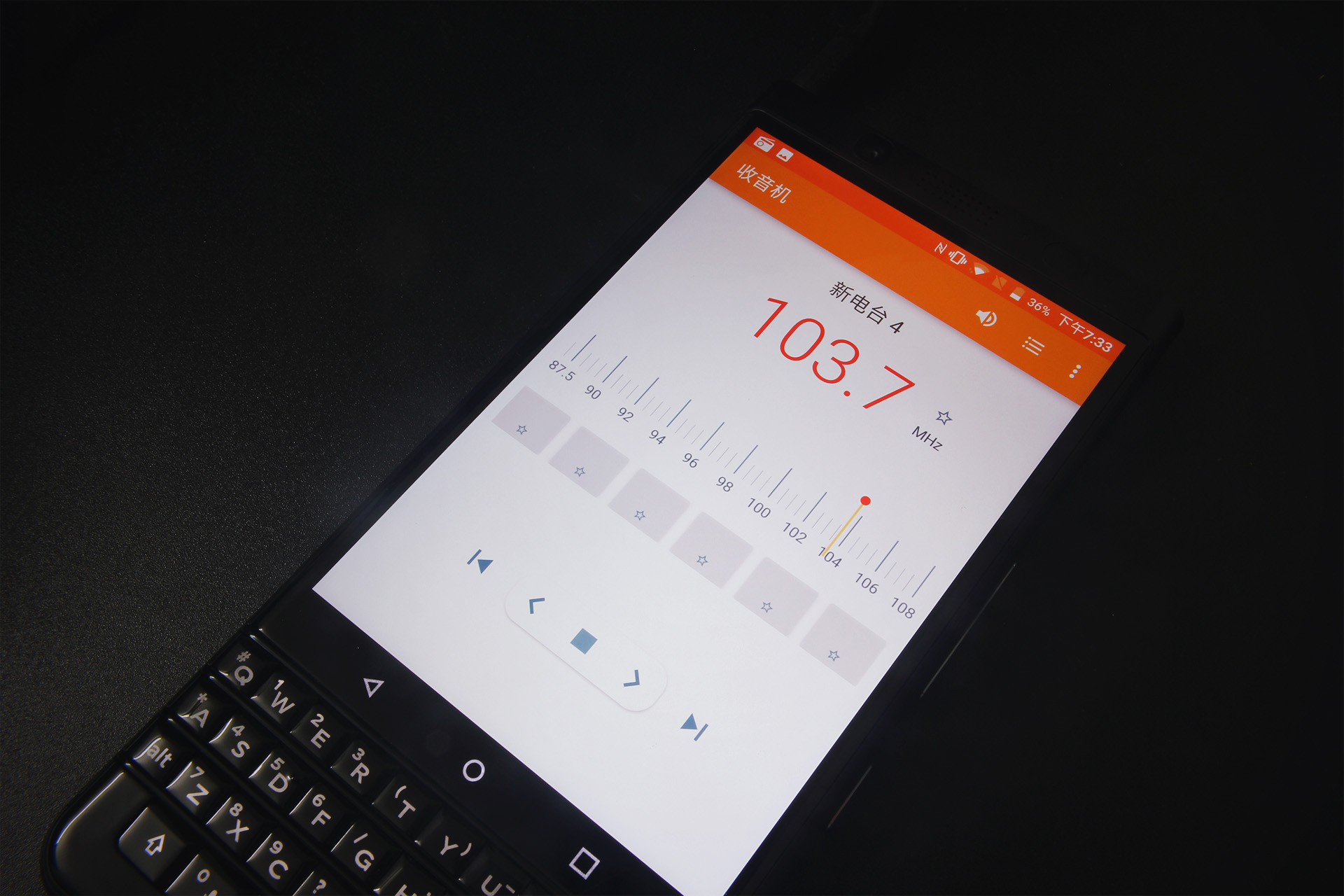 黑莓keyone神操作,黑莓keyone普通版和精英版