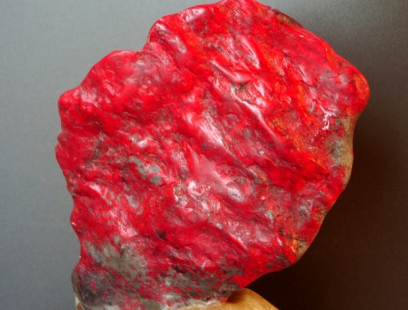 如何辨别鸡血石的真假图解,鸡血石造假的做法