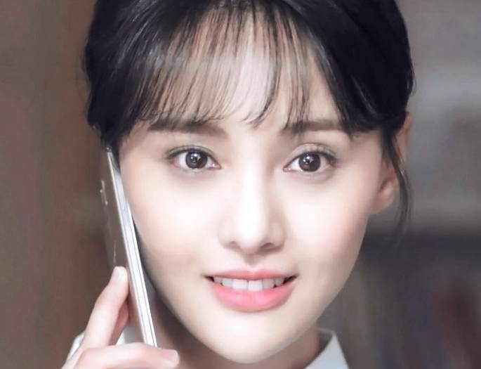 深眼窝真的显老吗,眼窝深眉弓高显老