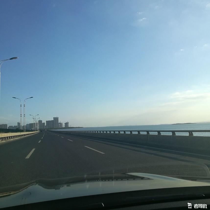 了解奔驰e级,这辆奔驰