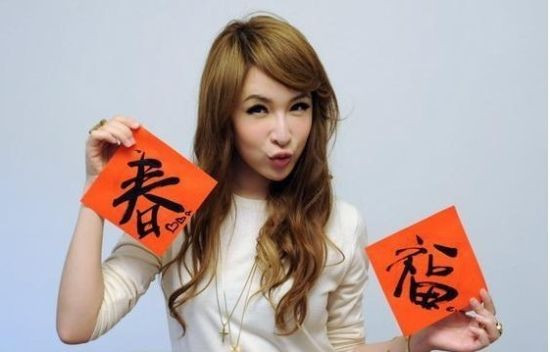 深眼窝真的显老吗,眼窝深眉弓高显老