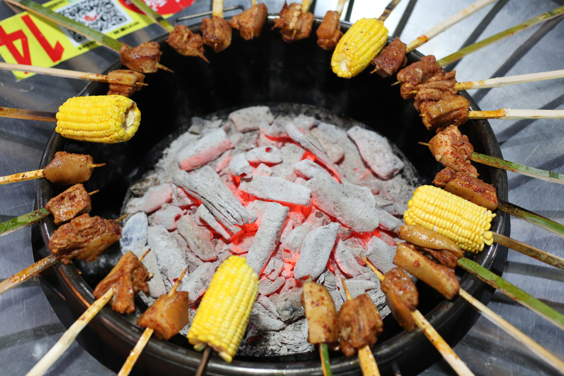 醉月湾西昌火盆烧烤成都,西昌原生态自助火盆烧烤怎么样