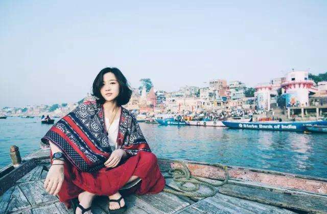 阴天旅游怎么拍照好看呢,十一出去旅游怎么拍照