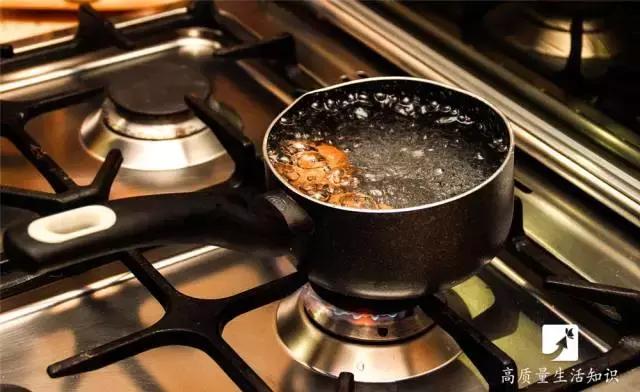 被开水烫伤紧急处理方法,不慎被开水烫伤急救方法