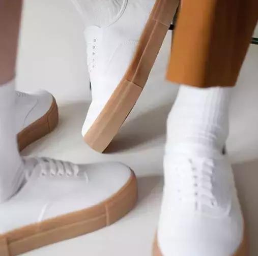 帅球鞋,帅球鞋白色