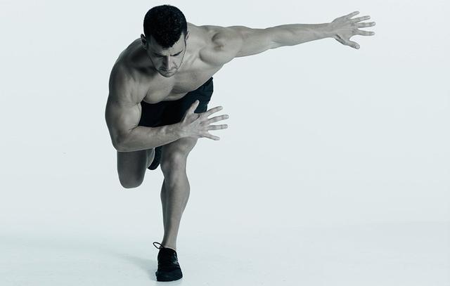 坚持练平板支撑身材有什么变化,做一个月平板支撑身体有什么变化