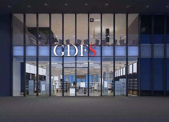 某CEO去玩充电宝的时候，美妆零售行业却出现了新物种