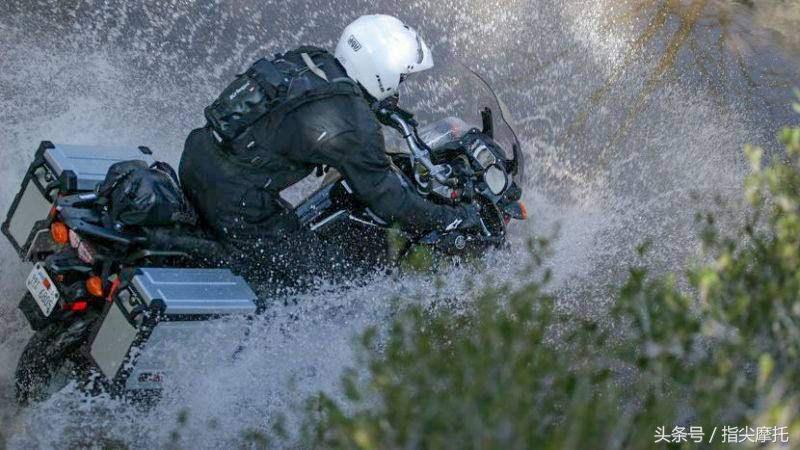 摩托车下雨就熄火怎么回事视频,弯梁摩托车洗车后要熄火