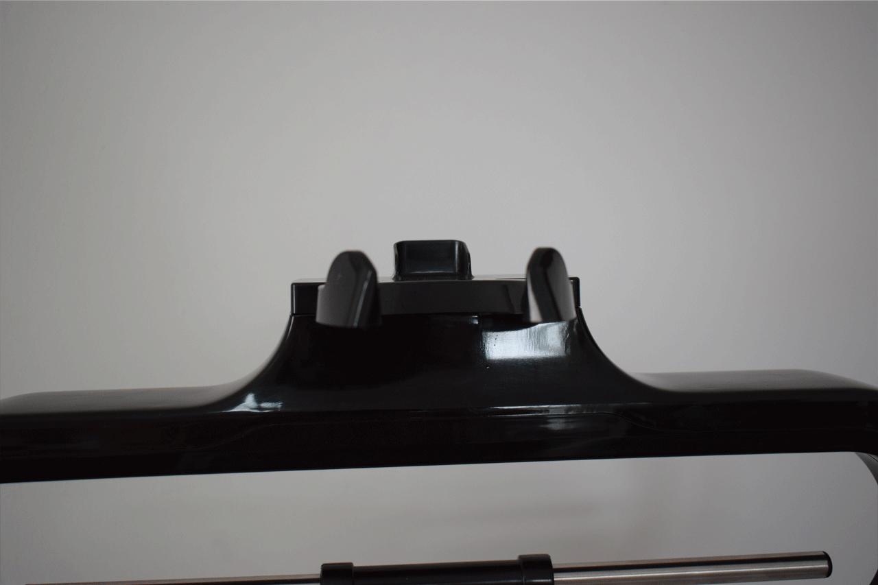 没有熨斗如何快速去除衣物褶皱,顽固褶皱的衣服没熨斗怎么办