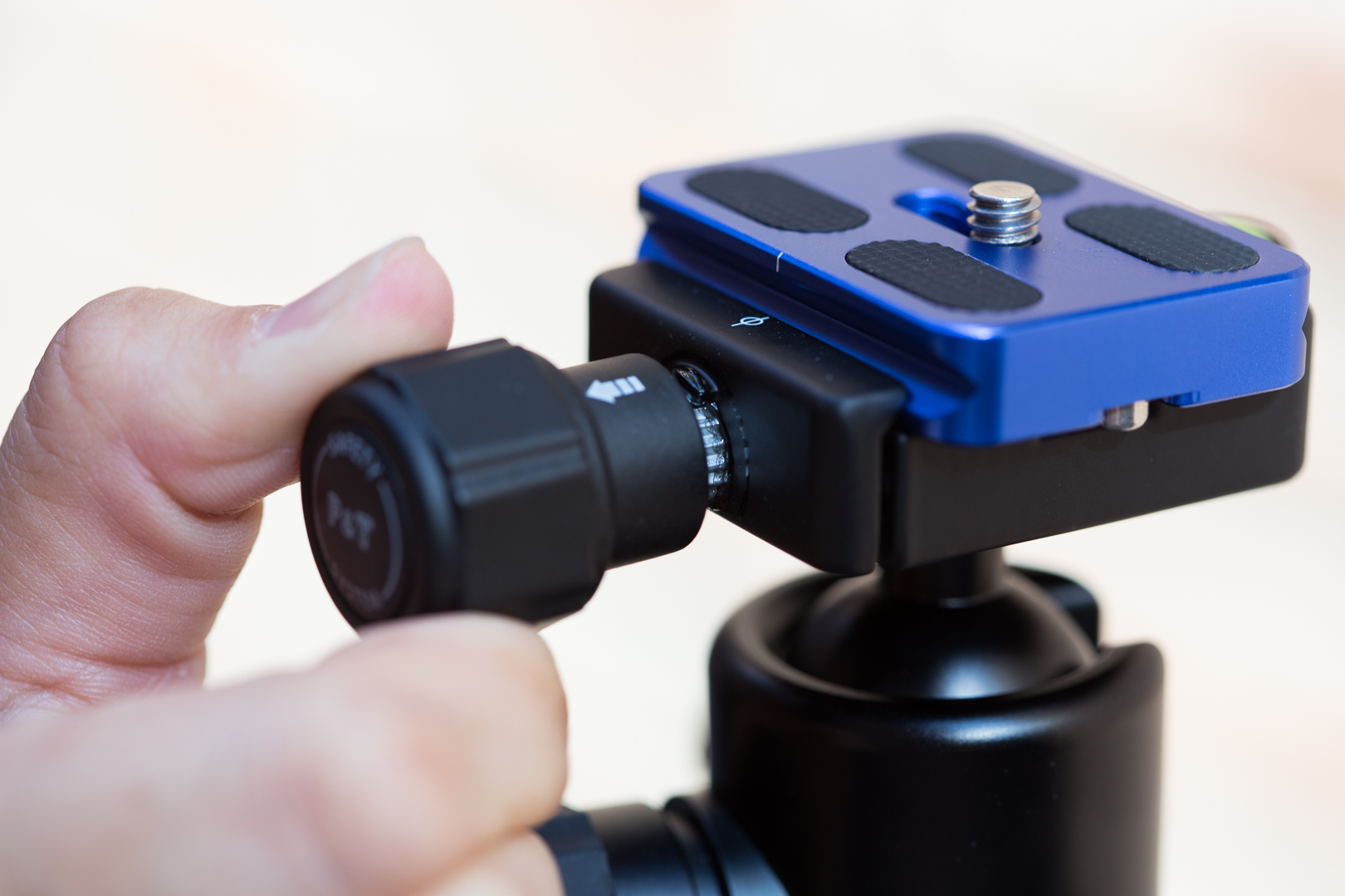 百诺哪款三脚架最轻便,百诺pa19ak三脚架