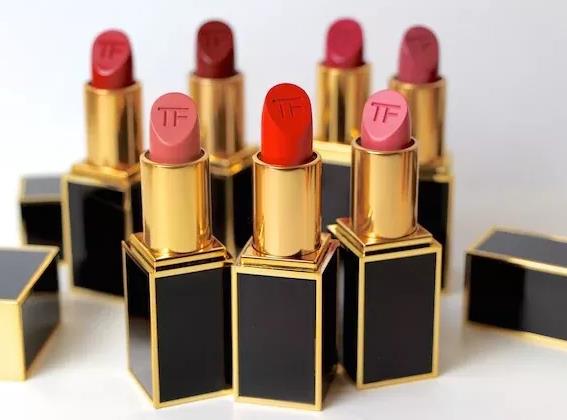 tomford经典黑管口红哑光,tomford黑细管27试色