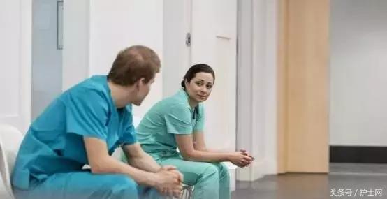 护士怎么对付上班的同事,护士怎么面对生死