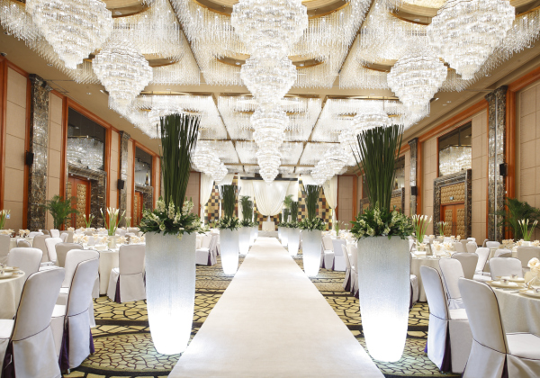 去酒店看婚礼场地有哪些因素是需要重点考量的？探店咨询秘籍攻略