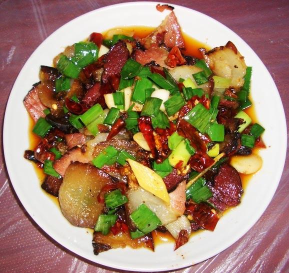 凤凰城沱江泛舟票价,悠然泛舟