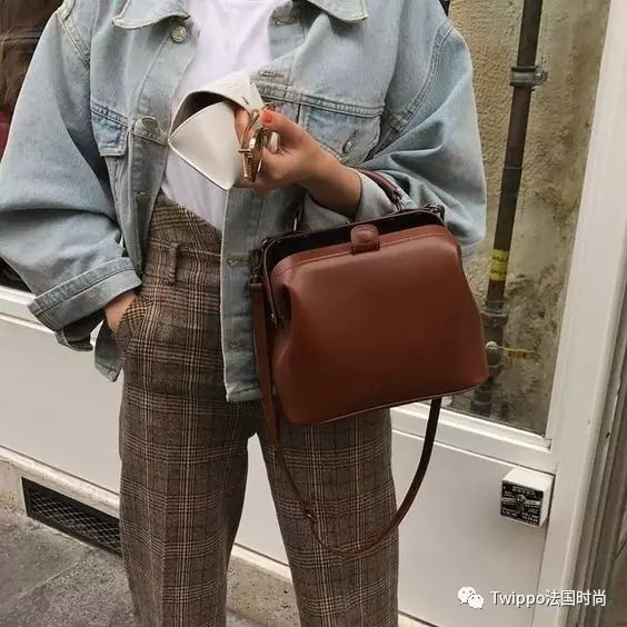 今年流行格纹西装还是纯色的,复古西装格纹西装哪个好看