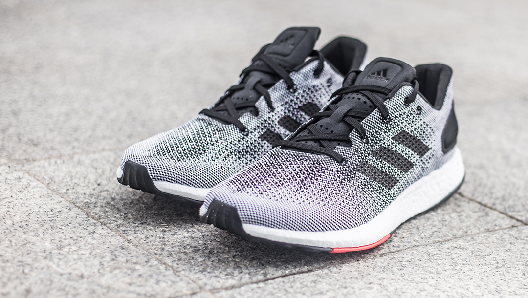 阿迪达斯pureboost有碳板吗,阿迪达斯pureboostdprgrey鞋底