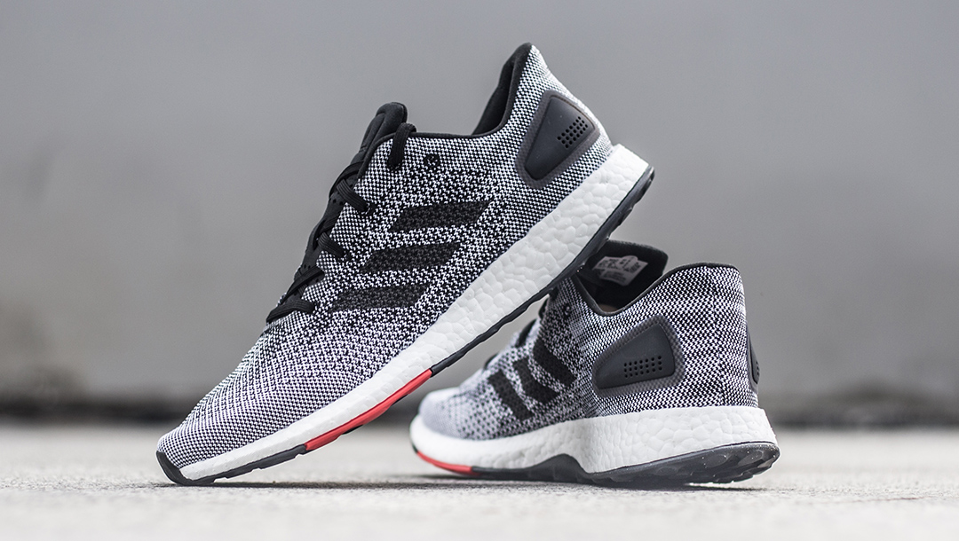 阿迪达斯pureboost有碳板吗,阿迪达斯pureboostdprgrey鞋底