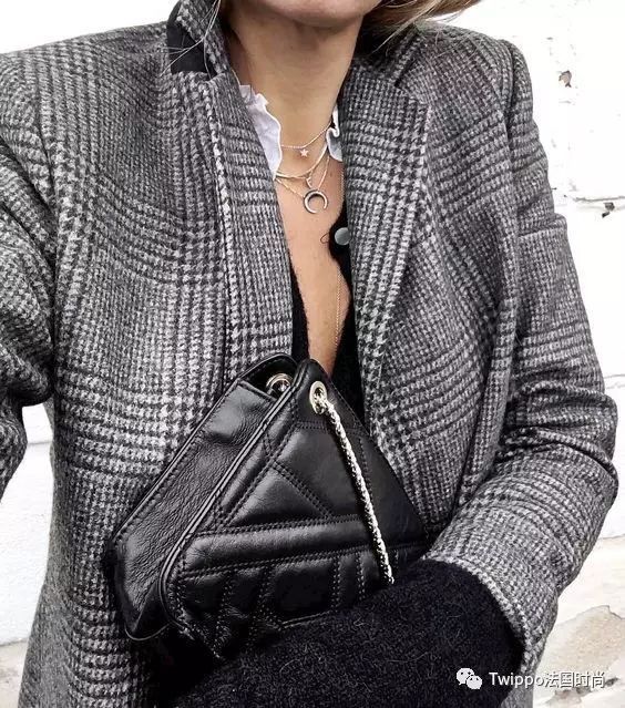 今年流行格纹西装还是纯色的,复古西装格纹西装哪个好看
