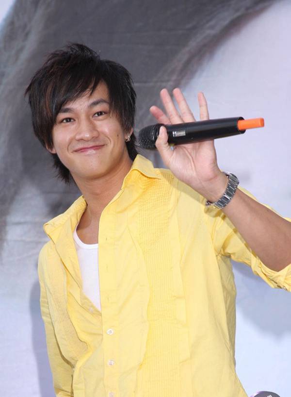 每日花语：9月13日杨柳-同日之星张晓敏/陈慧琳（图）