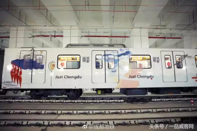 成都2015地铁广告,别人家的地铁