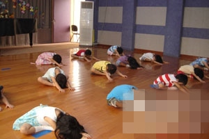 怎样改善x腿型和o腿型,通过调整脚型来改善x型腿