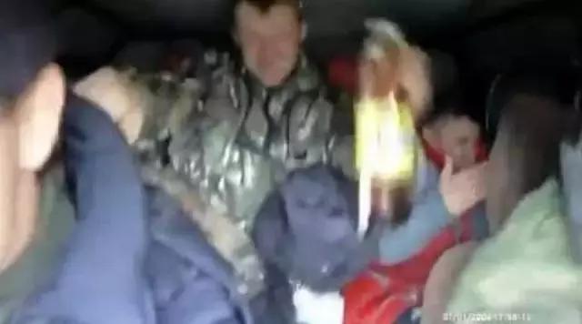 最火最震撼的车载超级低音炮,魔震车载低音炮