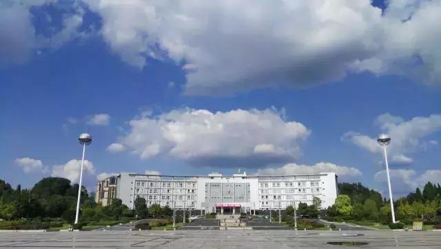 蓬溪——我的家乡，云朵飘过的每一帧都美的不真实……