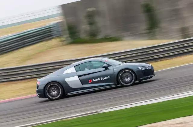 audisport全系展示,audisport赛道体验