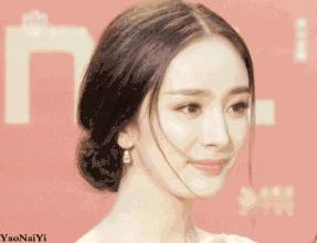 杨幂穿的最火的牌子,杨幂亚太区代言什么品牌