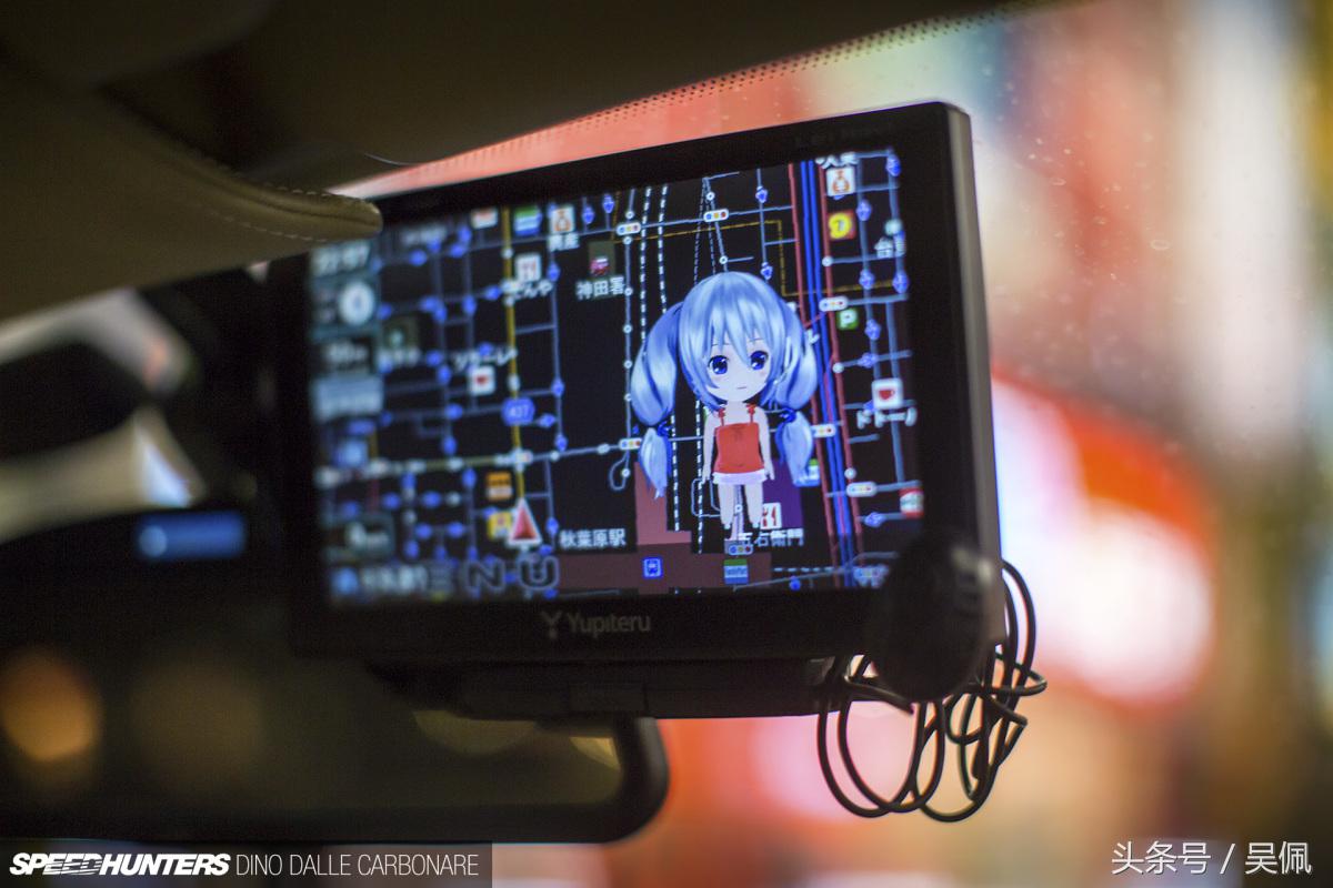 劳斯莱斯为什么不用丰田发动机,为了一把伞买劳斯莱斯